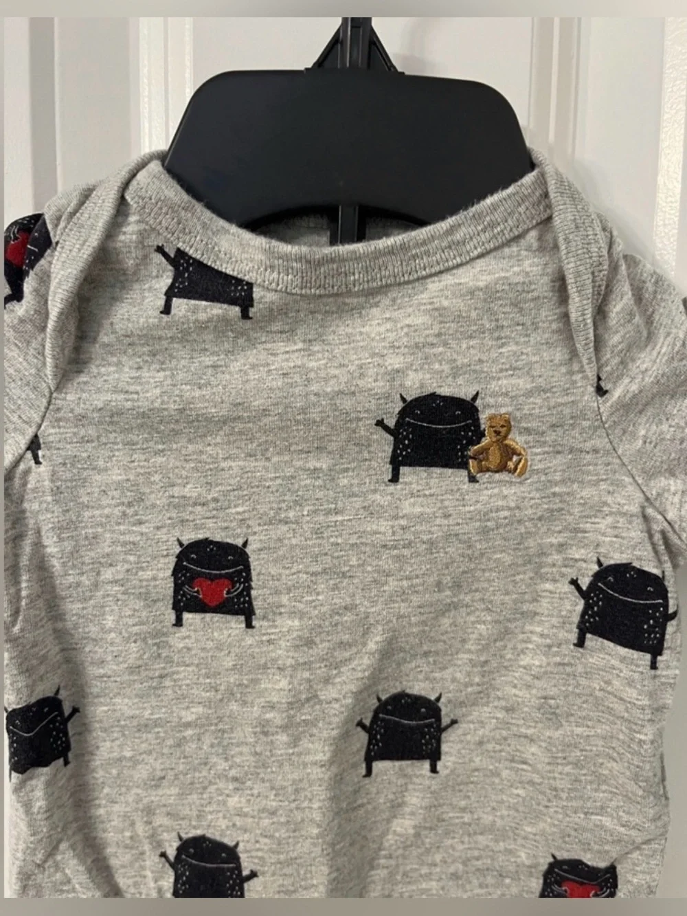 Baby Gap Monster Heart Long Sleeve Onesie Size 0-3Months